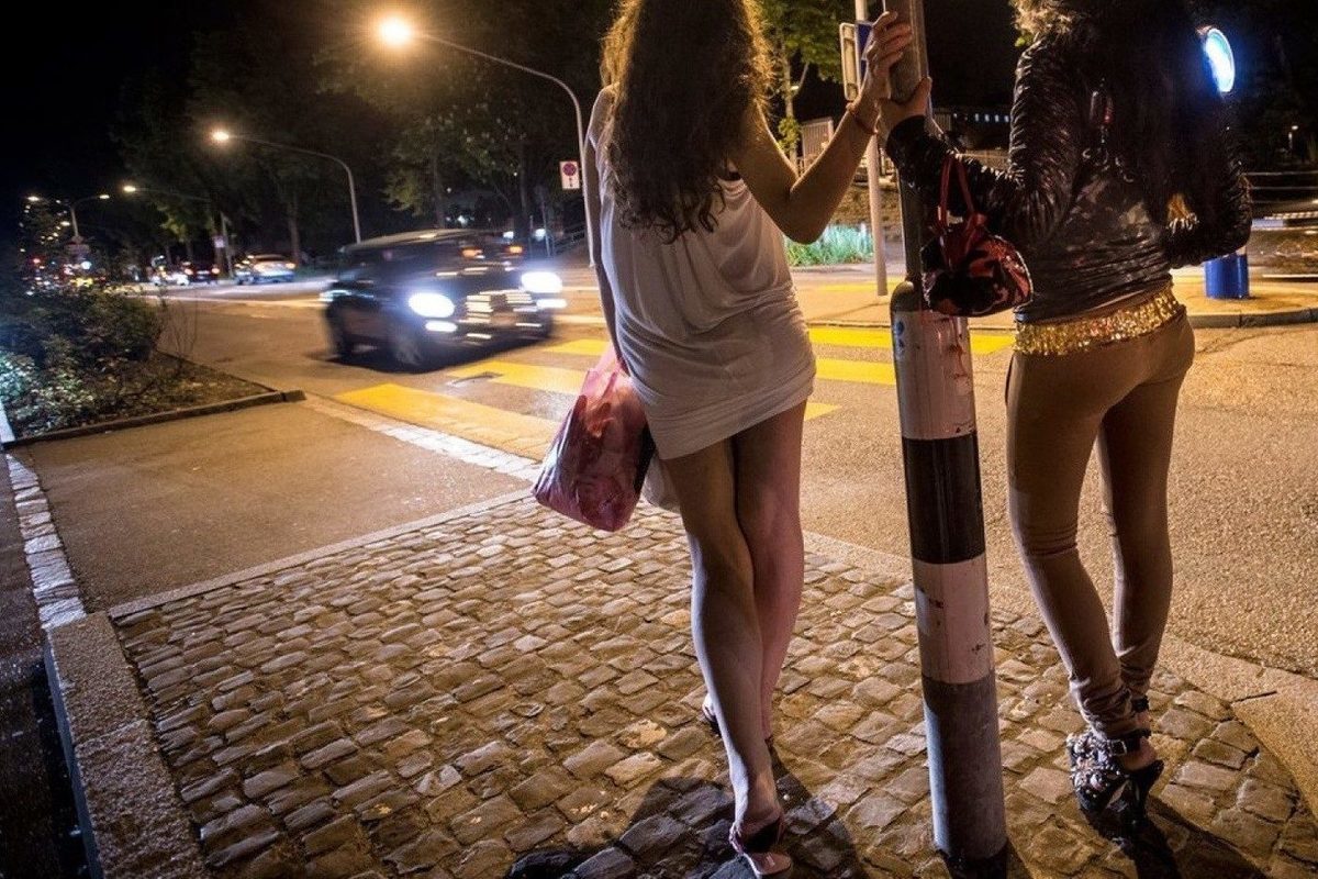 Numeri di telefoNo di Prostituta in Pisa, Toscana