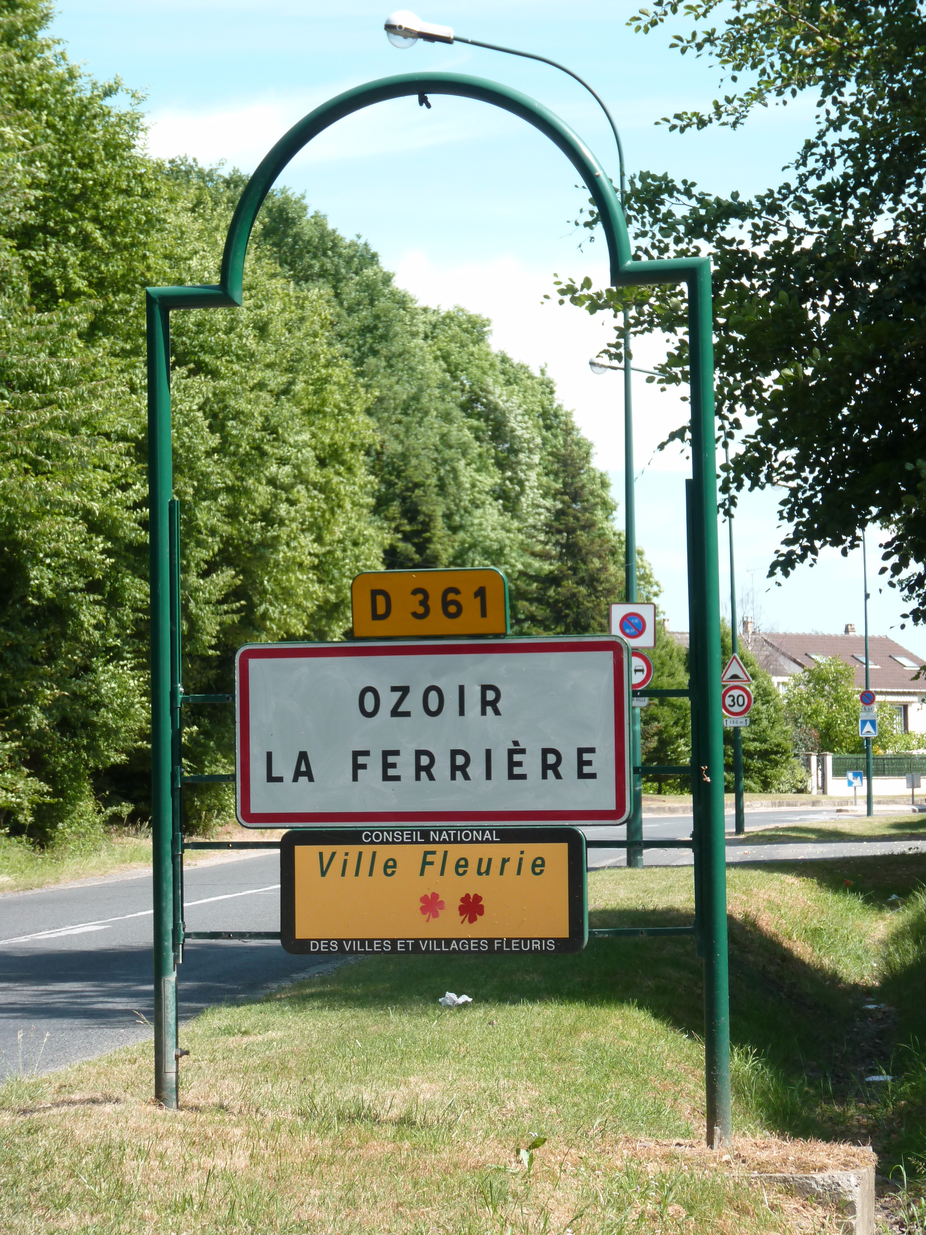 Téléphone de Filles dans Ozoir-la-Ferrière, France