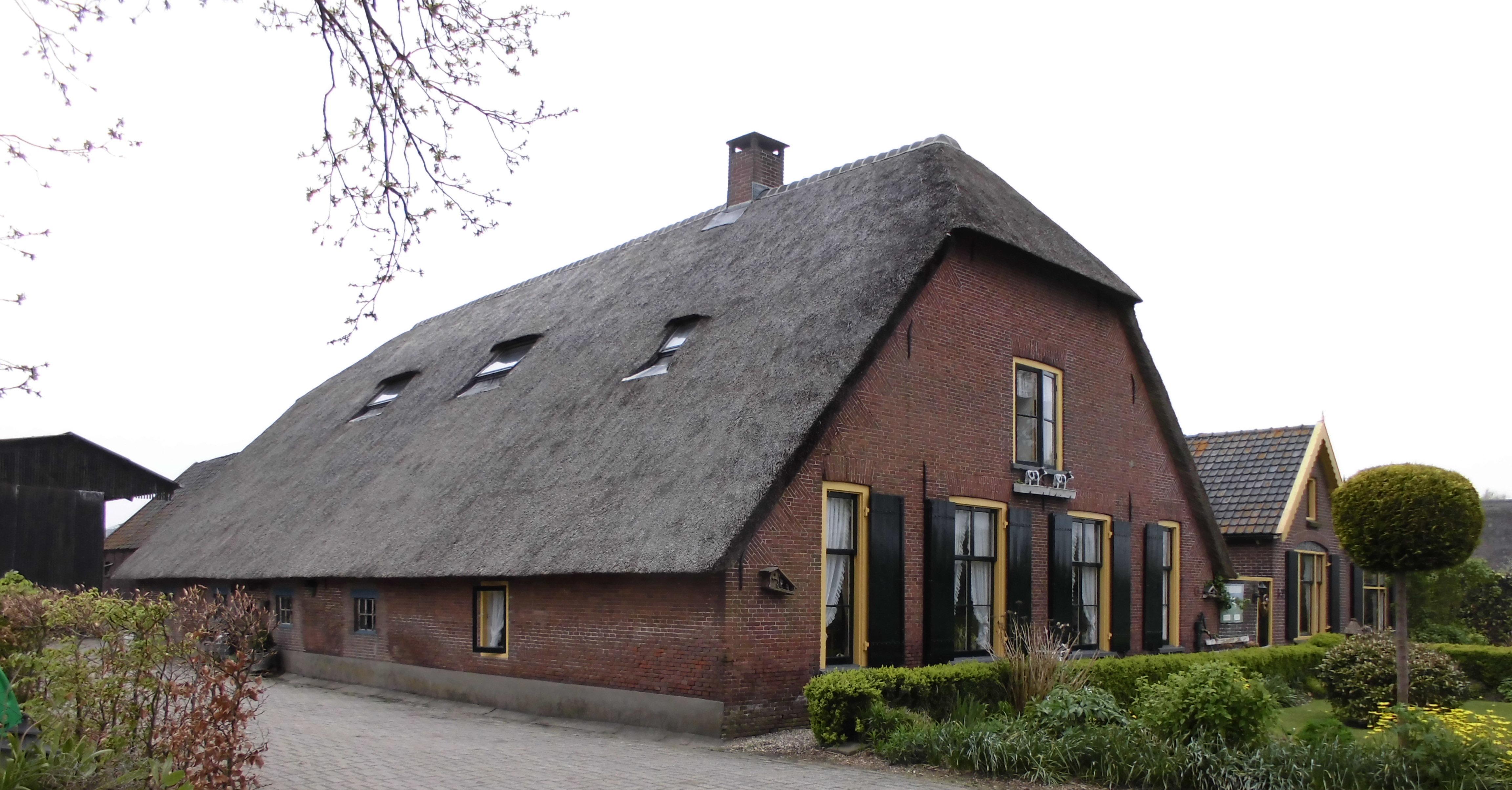 Naakte Man Aangeklede Vrouw   Driebergen-Rijsenburg