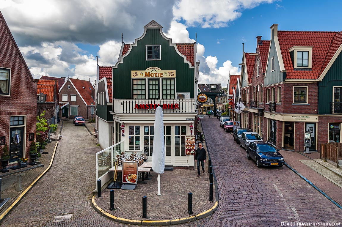 Vinden Slet in Volendam (NL)